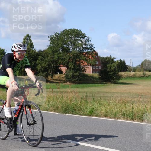 25.08.2024 - Elbe Triathlon Hamburg Fuchs,  Jonas http://msf.ph/oto/6874224 25.08.2024 11:28:09 Radfahren 1582, 1639 meine-sportfotos.de