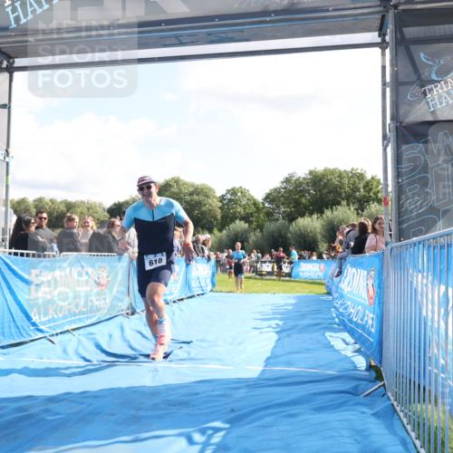 25.08.2024 - Elbe Triathlon Hamburg H.Heesch http://msf.ph/oto/6874225 25.08.2024 11:12:24 Ziel 134, 414, 610 meine-sportfotos.de