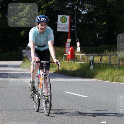 25.08.2024 - Elbe Triathlon Hamburg Fuchs,  Jonas http://msf.ph/oto/6874233 25.08.2024 11:28:26 Radfahren 1641 meine-sportfotos.de