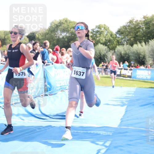 25.08.2024 - Elbe Triathlon Hamburg H.Heesch http://msf.ph/oto/6874236 25.08.2024 12:01:16 Ziel 1505, 1576, 1637, 1663 meine-sportfotos.de