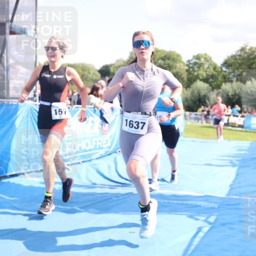 25.08.2024 - Elbe Triathlon Hamburg H.Heesch http://msf.ph/oto/6874251 25.08.2024 12:01:16 Ziel 1505, 1576, 1637, 1663 meine-sportfotos.de