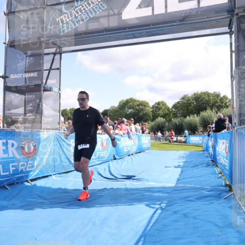 25.08.2024 - Elbe Triathlon Hamburg H.Heesch http://msf.ph/oto/6874255 25.08.2024 11:38:49 Ziel 401, 770 meine-sportfotos.de