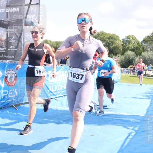 25.08.2024 - Elbe Triathlon Hamburg H.Heesch http://msf.ph/oto/6874258 25.08.2024 12:01:17 Ziel 1505, 1576, 1637, 1663 meine-sportfotos.de