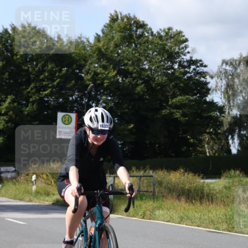 25.08.2024 - Elbe Triathlon Hamburg Fuchs,  Jonas http://msf.ph/oto/6874265 25.08.2024 11:28:57 Radfahren 1633 meine-sportfotos.de