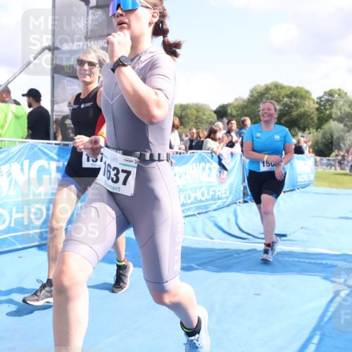 25.08.2024 - Elbe Triathlon Hamburg H.Heesch http://msf.ph/oto/6874275 25.08.2024 12:01:17 Ziel 1505, 1576, 1637, 1663 meine-sportfotos.de