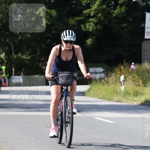 25.08.2024 - Elbe Triathlon Hamburg Fuchs,  Jonas http://msf.ph/oto/6874283 25.08.2024 11:29:47 Radfahren 1670 meine-sportfotos.de