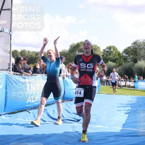 25.08.2024 - Elbe Triathlon Hamburg H.Heesch http://msf.ph/oto/6874292 25.08.2024 11:12:31 Ziel 134, 404, 414, 610 meine-sportfotos.de