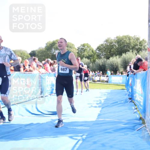 25.08.2024 - Elbe Triathlon Hamburg H.Heesch http://msf.ph/oto/6874313 25.08.2024 11:39:01 Ziel 687, 748, 1413, 1456 meine-sportfotos.de