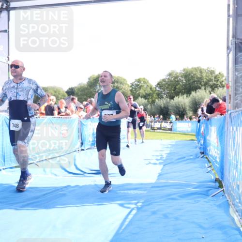 25.08.2024 - Elbe Triathlon Hamburg H.Heesch http://msf.ph/oto/6874316 25.08.2024 11:39:01 Ziel 687, 748, 1413, 1456 meine-sportfotos.de