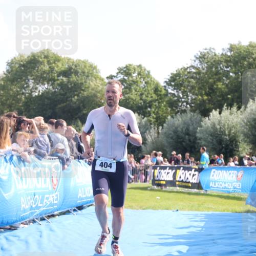 25.08.2024 - Elbe Triathlon Hamburg H.Heesch http://msf.ph/oto/6874335 25.08.2024 11:12:33 Ziel 134, 404, 414 meine-sportfotos.de