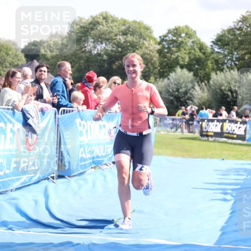 25.08.2024 - Elbe Triathlon Hamburg H.Heesch http://msf.ph/oto/6874347 25.08.2024 12:01:19 Ziel 1505, 1576, 1637, 1663 meine-sportfotos.de