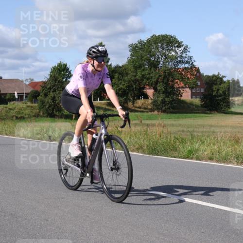 25.08.2024 - Elbe Triathlon Hamburg Fuchs,  Jonas http://msf.ph/oto/6874361 25.08.2024 11:29:58 Radfahren 1683, 1668 meine-sportfotos.de