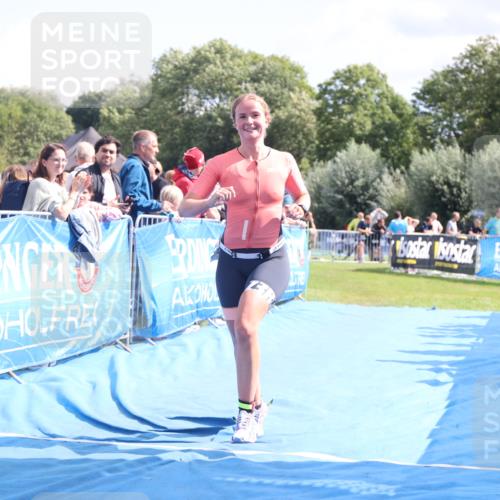 25.08.2024 - Elbe Triathlon Hamburg H.Heesch http://msf.ph/oto/6874364 25.08.2024 12:01:19 Ziel 1505, 1576, 1637, 1663 meine-sportfotos.de