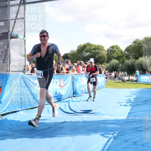 25.08.2024 - Elbe Triathlon Hamburg H.Heesch http://msf.ph/oto/6874367 25.08.2024 11:39:03 Ziel 687, 748, 1413, 1456 meine-sportfotos.de