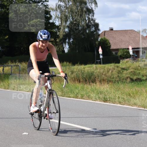 25.08.2024 - Elbe Triathlon Hamburg Fuchs,  Jonas http://msf.ph/oto/6874375 25.08.2024 11:30:41 Radfahren 1620 meine-sportfotos.de
