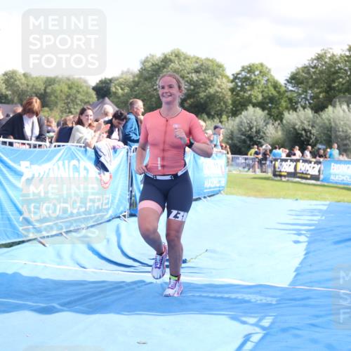 25.08.2024 - Elbe Triathlon Hamburg H.Heesch http://msf.ph/oto/6874392 25.08.2024 12:01:20 Ziel 1505, 1576, 1637, 1663 meine-sportfotos.de