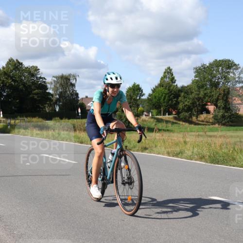 25.08.2024 - Elbe Triathlon Hamburg Fuchs,  Jonas http://msf.ph/oto/6874395 25.08.2024 11:30:56 Radfahren 1676 meine-sportfotos.de
