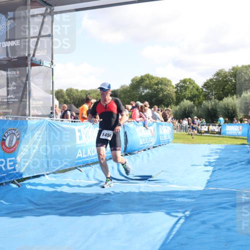 25.08.2024 - Elbe Triathlon Hamburg H.Heesch http://msf.ph/oto/6874399 25.08.2024 11:39:04 Ziel 687, 748, 1413, 1456 meine-sportfotos.de