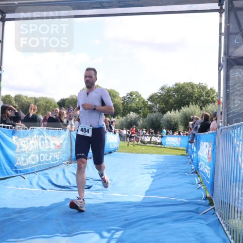 25.08.2024 - Elbe Triathlon Hamburg H.Heesch http://msf.ph/oto/6874402 25.08.2024 11:12:34 Ziel 134, 295, 404, 414 meine-sportfotos.de
