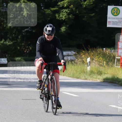 25.08.2024 - Elbe Triathlon Hamburg Fuchs,  Jonas http://msf.ph/oto/6874403 25.08.2024 11:31:35 Radfahren 1535 meine-sportfotos.de