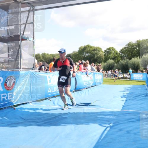 25.08.2024 - Elbe Triathlon Hamburg H.Heesch http://msf.ph/oto/6874404 25.08.2024 11:39:04 Ziel 687, 748, 1413, 1456 meine-sportfotos.de