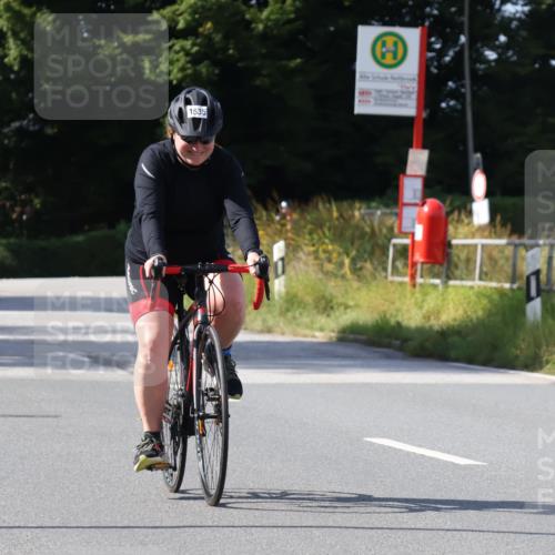 25.08.2024 - Elbe Triathlon Hamburg Fuchs,  Jonas http://msf.ph/oto/6874408 25.08.2024 11:31:35 Radfahren 1535 meine-sportfotos.de