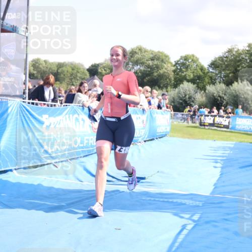 25.08.2024 - Elbe Triathlon Hamburg H.Heesch http://msf.ph/oto/6874412 25.08.2024 12:01:20 Ziel 1505, 1576, 1637, 1663 meine-sportfotos.de