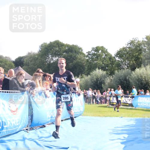 25.08.2024 - Elbe Triathlon Hamburg H.Heesch http://msf.ph/oto/6874415 25.08.2024 11:12:41 Ziel 295, 404, 557 meine-sportfotos.de