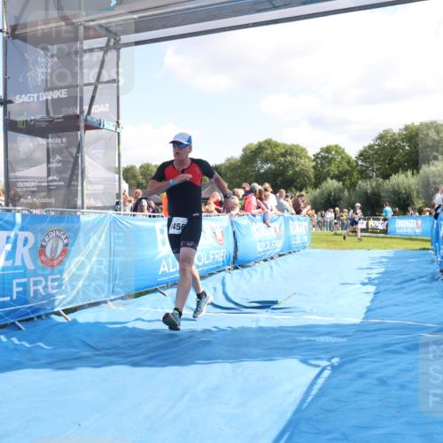 25.08.2024 - Elbe Triathlon Hamburg H.Heesch http://msf.ph/oto/6874417 25.08.2024 11:39:04 Ziel 687, 748, 1413, 1456 meine-sportfotos.de