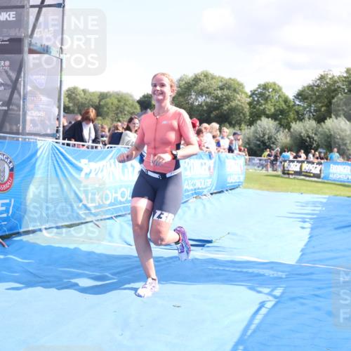 25.08.2024 - Elbe Triathlon Hamburg H.Heesch http://msf.ph/oto/6874423 25.08.2024 12:01:20 Ziel 1505, 1576, 1637, 1663 meine-sportfotos.de