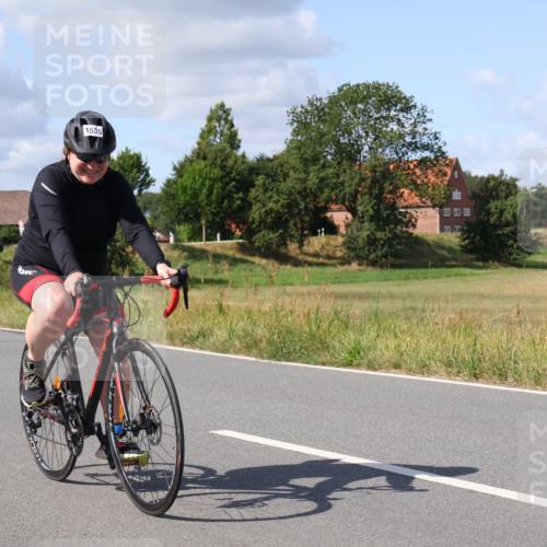 25.08.2024 - Elbe Triathlon Hamburg Fuchs,  Jonas http://msf.ph/oto/6874426 25.08.2024 11:31:37 Radfahren 1535 meine-sportfotos.de