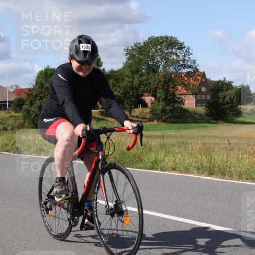 25.08.2024 - Elbe Triathlon Hamburg Fuchs,  Jonas http://msf.ph/oto/6874428 25.08.2024 11:31:37 Radfahren 1535 meine-sportfotos.de