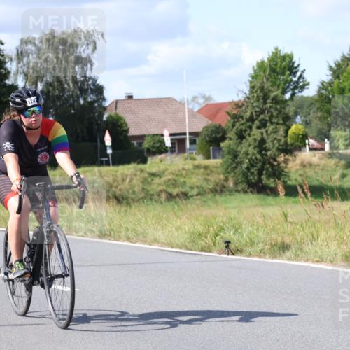 25.08.2024 - Elbe Triathlon Hamburg Fuchs,  Jonas http://msf.ph/oto/6874437 25.08.2024 11:31:46 Radfahren 1707 meine-sportfotos.de