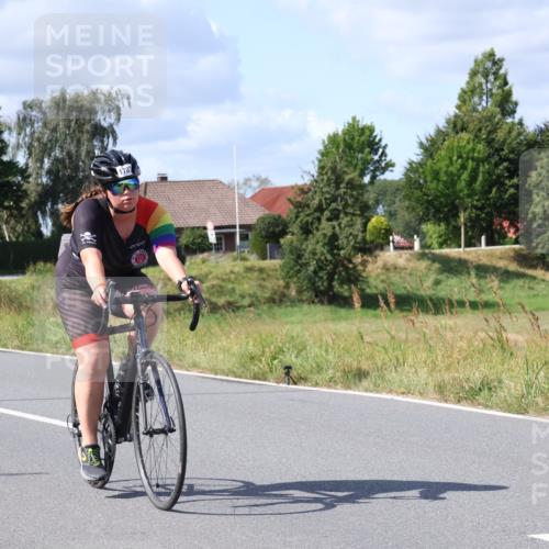 25.08.2024 - Elbe Triathlon Hamburg Fuchs,  Jonas http://msf.ph/oto/6874439 25.08.2024 11:31:46 Radfahren 1707 meine-sportfotos.de
