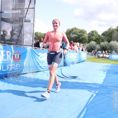 25.08.2024 - Elbe Triathlon Hamburg H.Heesch http://msf.ph/oto/6874442 25.08.2024 12:01:20 Ziel 1505, 1576, 1637, 1663 meine-sportfotos.de