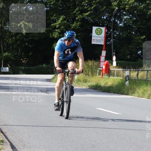25.08.2024 - Elbe Triathlon Hamburg Fuchs,  Jonas http://msf.ph/oto/6874492 25.08.2024 11:36:58 Radfahren  meine-sportfotos.de