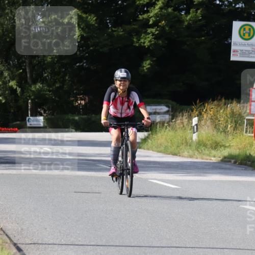 25.08.2024 - Elbe Triathlon Hamburg Fuchs,  Jonas http://msf.ph/oto/6874511 25.08.2024 11:37:44 Radfahren 1551 meine-sportfotos.de