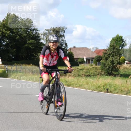 25.08.2024 - Elbe Triathlon Hamburg Fuchs,  Jonas http://msf.ph/oto/6874522 25.08.2024 11:37:47 Radfahren 1551 meine-sportfotos.de
