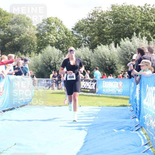 25.08.2024 - Elbe Triathlon Hamburg H.Heesch http://msf.ph/oto/6874527 25.08.2024 12:01:29 Ziel 468, 1619 meine-sportfotos.de