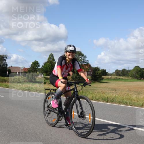 25.08.2024 - Elbe Triathlon Hamburg Fuchs,  Jonas http://msf.ph/oto/6874535 25.08.2024 11:37:48 Radfahren 1551 meine-sportfotos.de