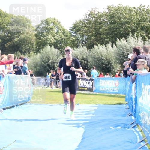 25.08.2024 - Elbe Triathlon Hamburg H.Heesch http://msf.ph/oto/6874542 25.08.2024 12:01:29 Ziel 468, 1619 meine-sportfotos.de