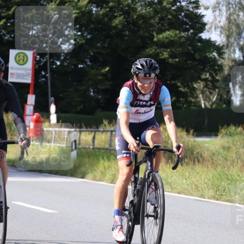25.08.2024 - Elbe Triathlon Hamburg Fuchs,  Jonas http://msf.ph/oto/6874556 25.08.2024 11:42:13 Radfahren 1604 meine-sportfotos.de
