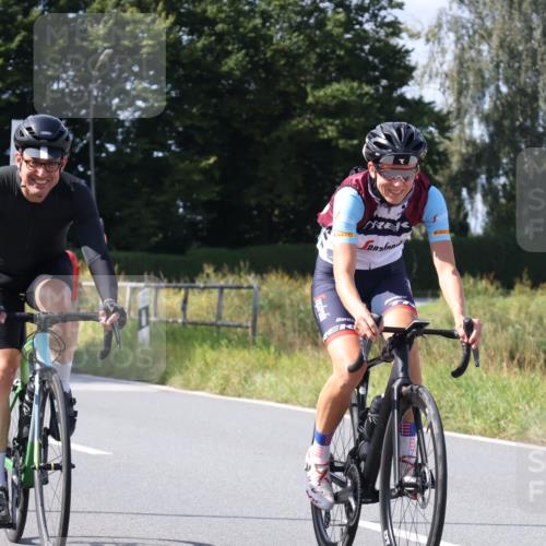 25.08.2024 - Elbe Triathlon Hamburg Fuchs,  Jonas http://msf.ph/oto/6874560 25.08.2024 11:42:13 Radfahren 1604 meine-sportfotos.de