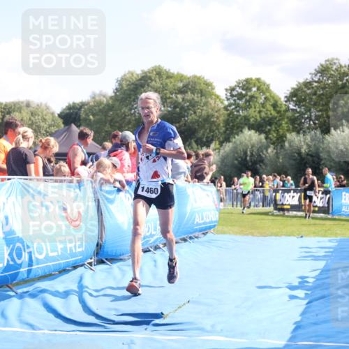 25.08.2024 - Elbe Triathlon Hamburg H.Heesch http://msf.ph/oto/6874573 25.08.2024 11:39:18 Ziel 673, 734, 1460 meine-sportfotos.de