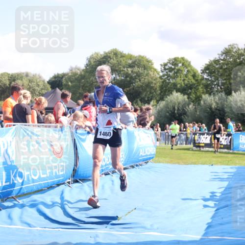 25.08.2024 - Elbe Triathlon Hamburg H.Heesch http://msf.ph/oto/6874577 25.08.2024 11:39:18 Ziel 673, 734, 1460 meine-sportfotos.de