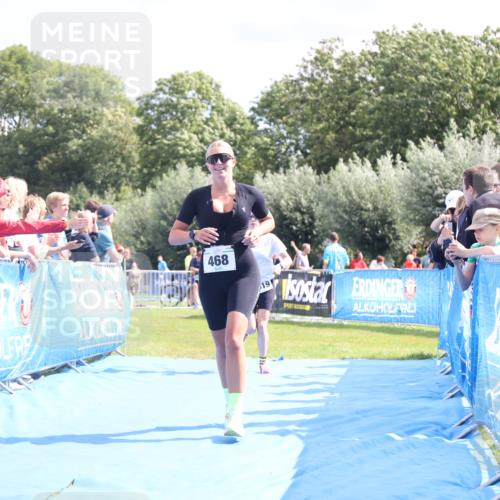 25.08.2024 - Elbe Triathlon Hamburg H.Heesch http://msf.ph/oto/6874581 25.08.2024 12:01:30 Ziel 468, 1619 meine-sportfotos.de