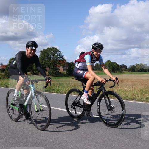 25.08.2024 - Elbe Triathlon Hamburg Fuchs,  Jonas http://msf.ph/oto/6874582 25.08.2024 11:42:14 Radfahren 1604 meine-sportfotos.de