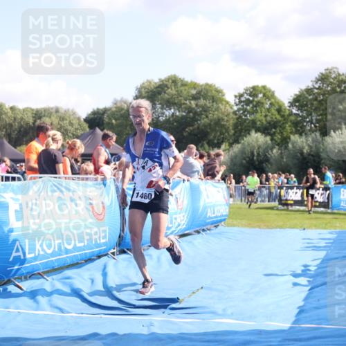 25.08.2024 - Elbe Triathlon Hamburg H.Heesch http://msf.ph/oto/6874583 25.08.2024 11:39:18 Ziel 673, 734, 1460 meine-sportfotos.de