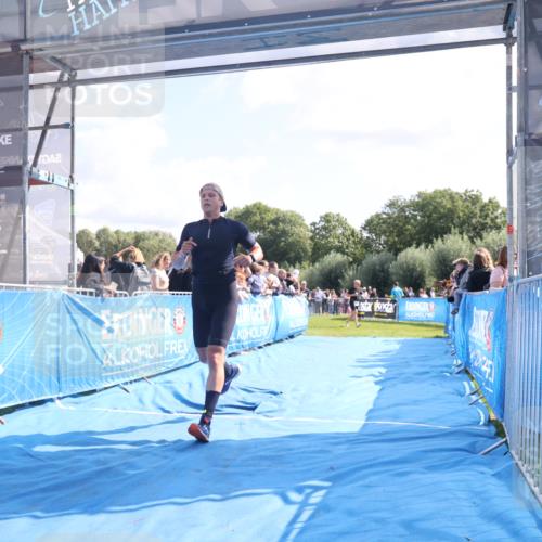 25.08.2024 - Elbe Triathlon Hamburg H.Heesch http://msf.ph/oto/6874613 25.08.2024 11:13:20 Ziel 433, 623 meine-sportfotos.de