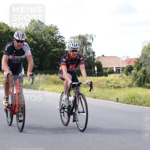 25.08.2024 - Elbe Triathlon Hamburg Fuchs,  Jonas http://msf.ph/oto/6874616 25.08.2024 12:34:42 Radfahren  meine-sportfotos.de